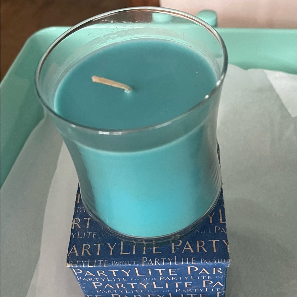 PartyLite - Mediterranean Blue Candle - new in box 8.4 oz jar